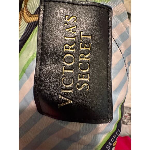 Vintage Victoria’s Secret VS , cooler bag/Pocketbook/tote & packable blanket - Picture 11 of 12